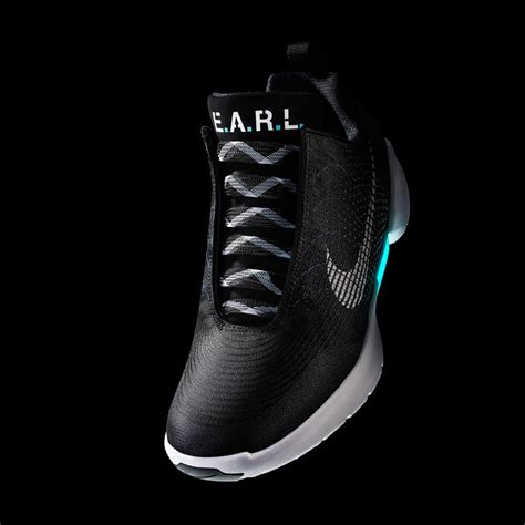 Nike self lacing hyperadapt 1.0